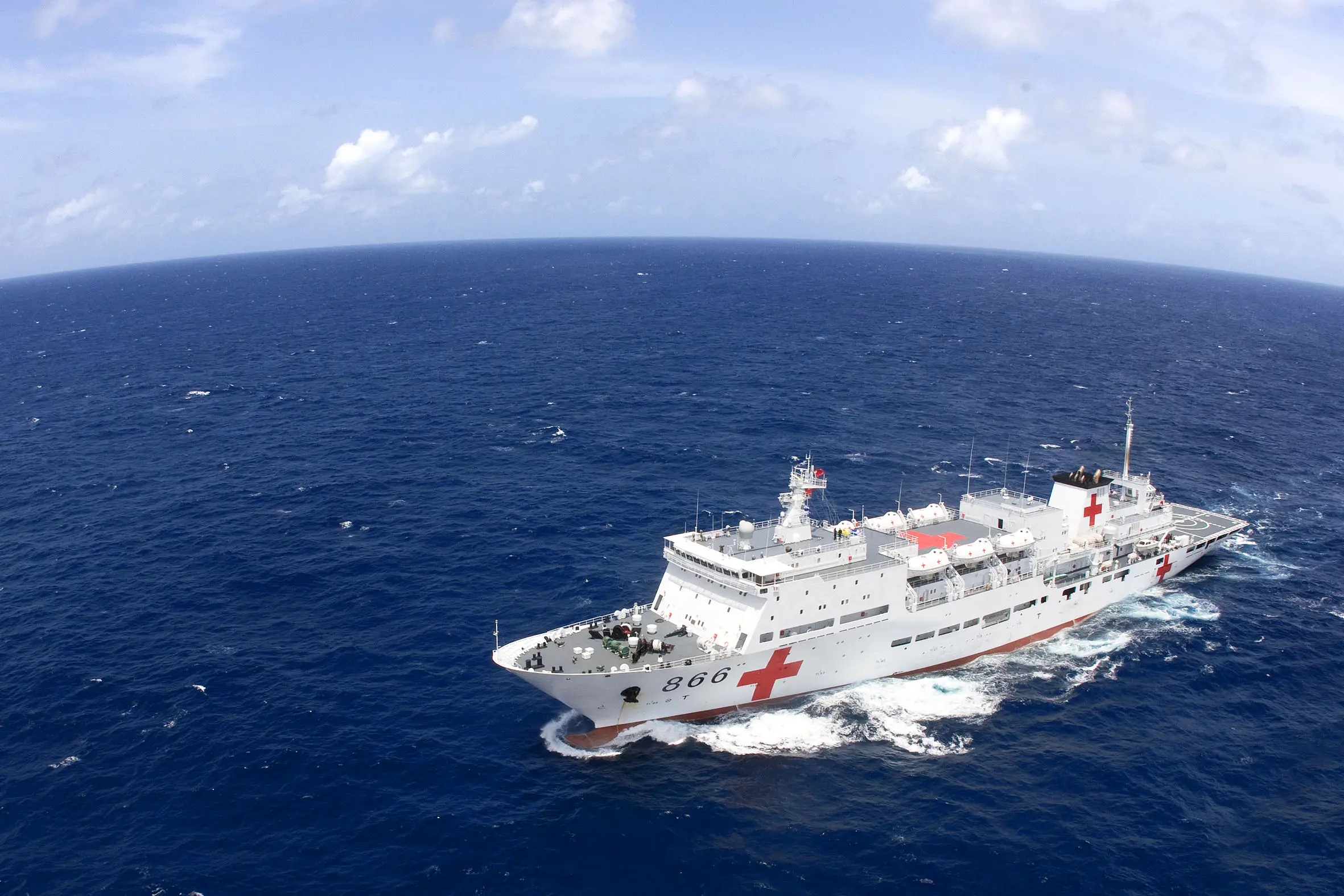 華聲四葉草5G超聲隨“時(shí)代楷?！推椒街邸睋P(yáng)帆萬(wàn)里，救死扶傷